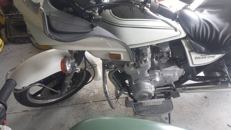 Illustration for article titled Is $900 Too Much To CHiP In For This Wounded 1982 Kawasaki KZ1000P?